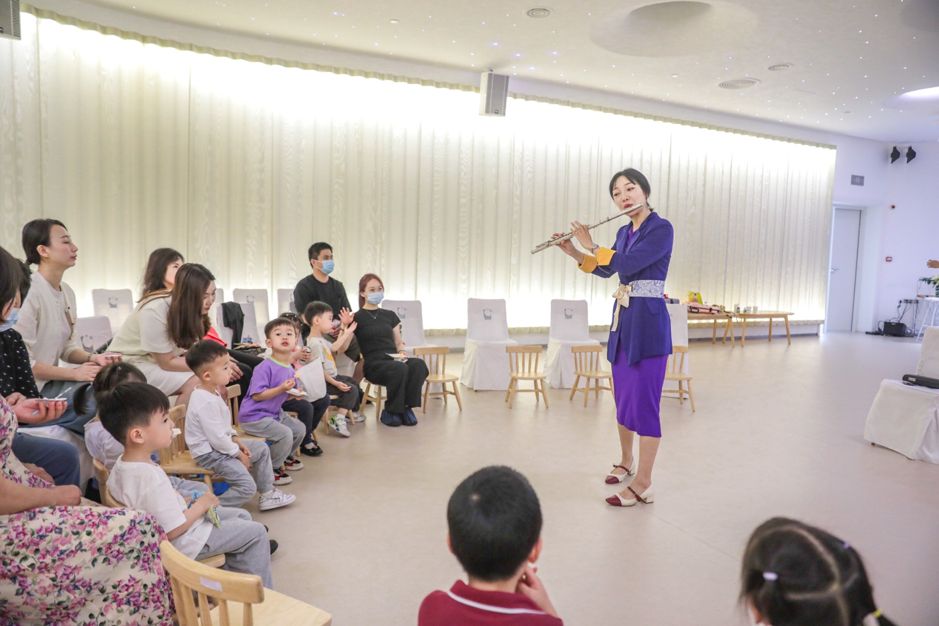 科發(fā)幼兒園特邀數(shù)位音樂家、演奏家到訪“贏·劇場”